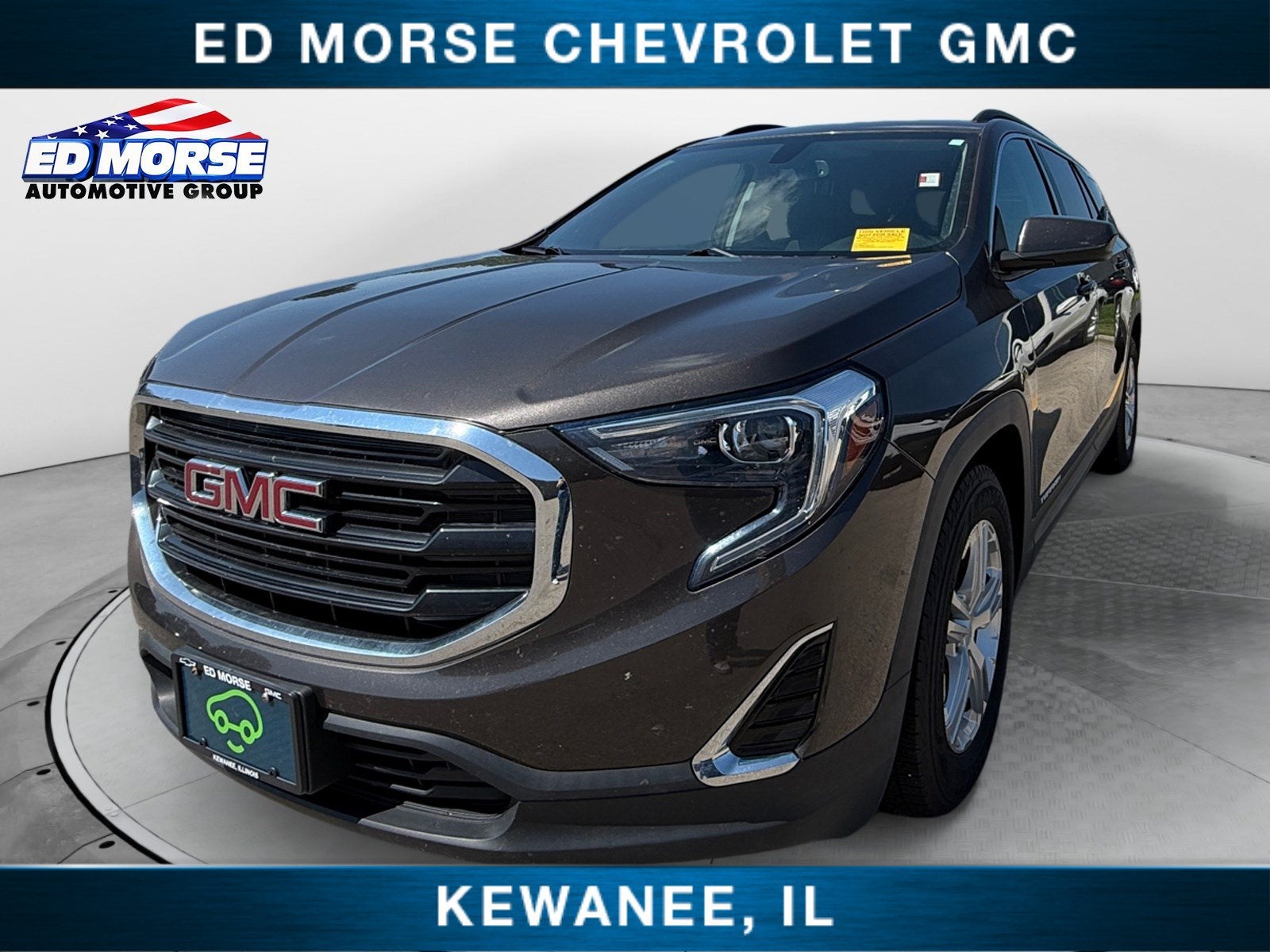 2019 GMC Terrain SLE in Smokey Quartz Metallic — front three-quarter view